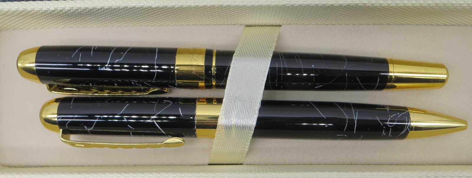 Набор подарочный Sonata 2ручки чёрный мрамор с золотом- роллер и шариковая в коробке
