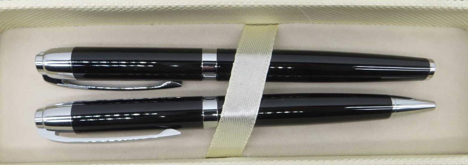 Набір подарунковий Sonata 2ручки чорні зі сріблом-ролер та кулькова у коробці