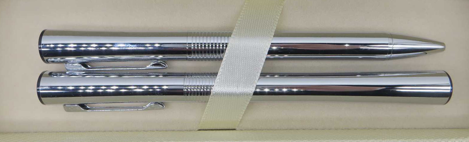 Набор подарочный Sonata 2ручки серебрянные-роллер и шариковая в коробке